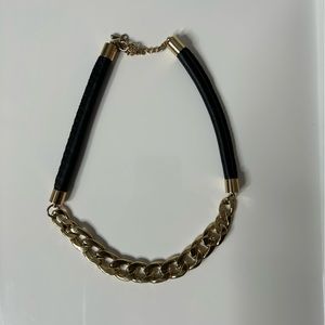 ❌Gold and leather necklace